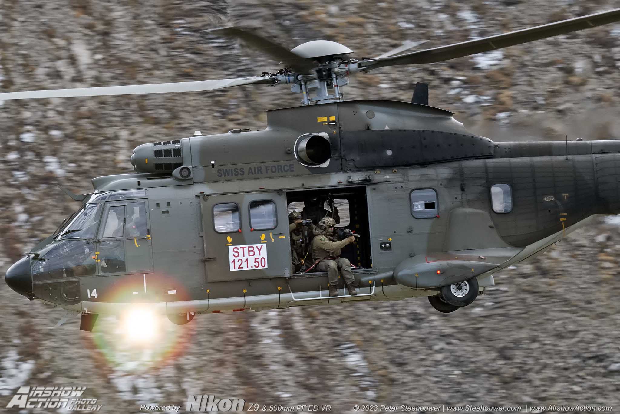  axalp23_nkn_136.jpg - Airshow Action Photography by Peter Steehouwer Illustration 